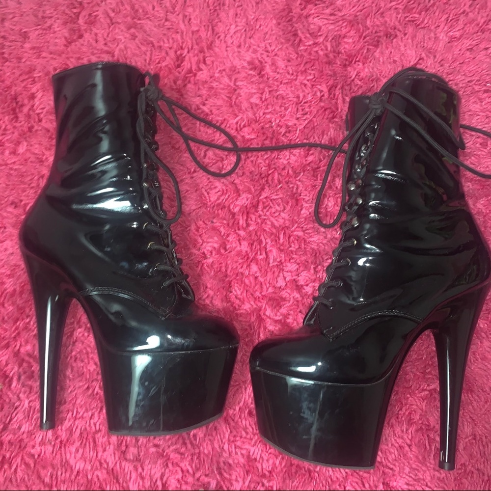 Used size 8 Pleasers - Picture 2 of 5